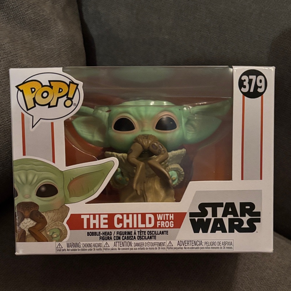Funko Pop! The Child with Frog #379 Star Wars the Mandalorian Collectible Figure